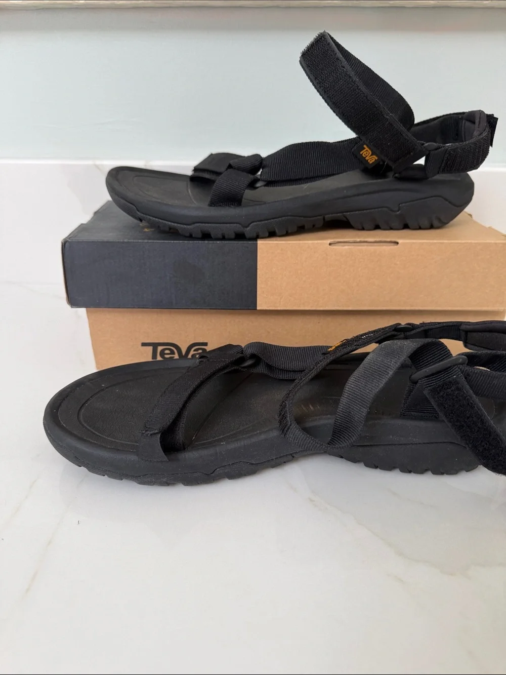 Teva Hurricane size 11 Women's Black Outdoor Strap Sandals